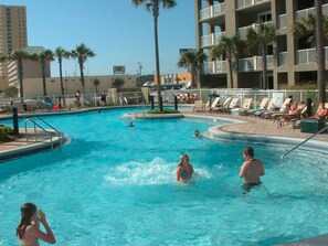 2 outdoor pools
