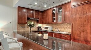 Studio | Private kitchen - One Perfect Stay - 8 Boulevard (Dubai)