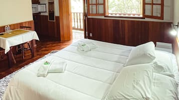 Suite Familia Superior 15 | Frigobar, escrivaninha, Wi-Fi de cortesia, roupa de cama