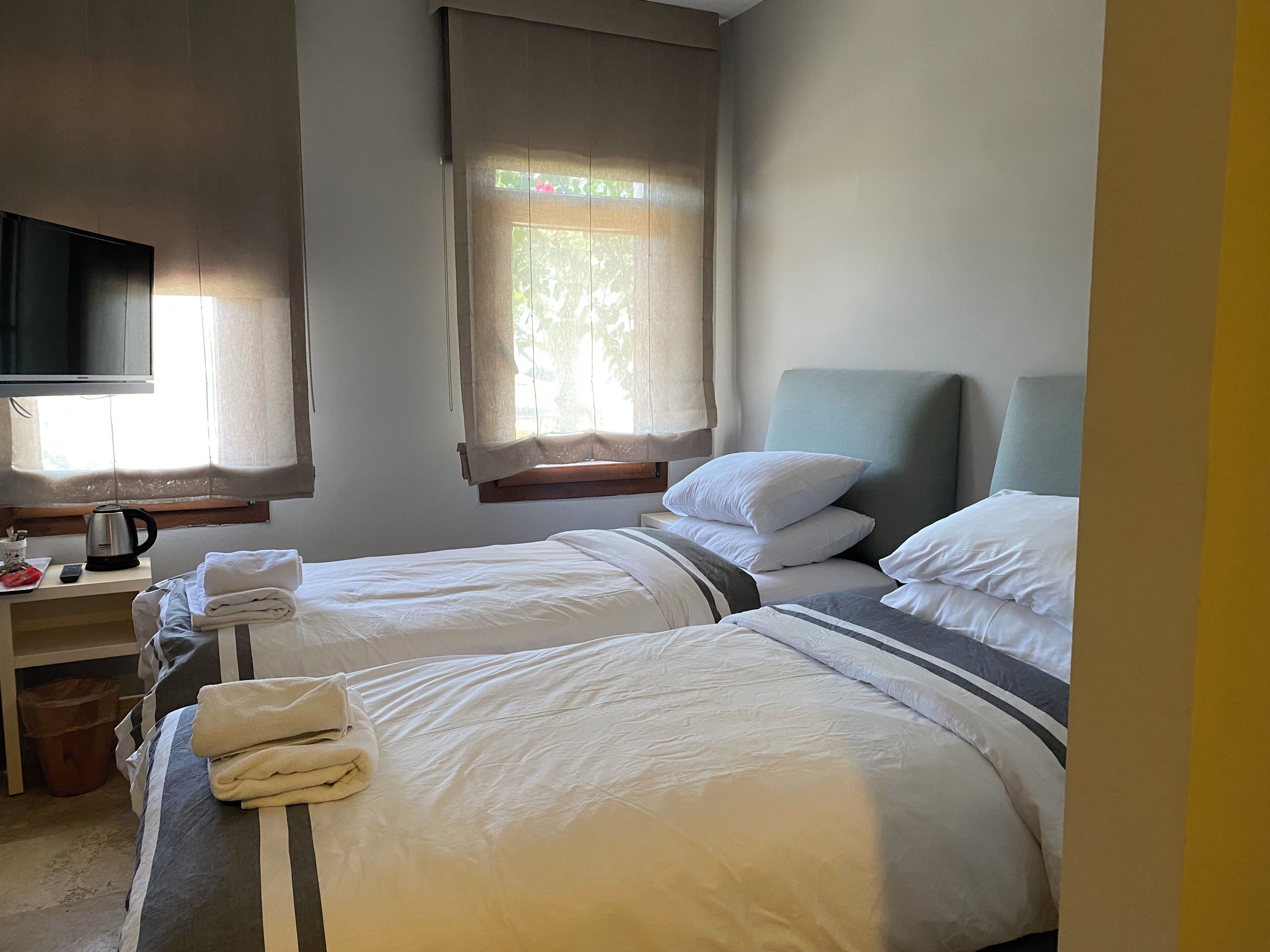 standard double or twin room | select comfort beds, minibar, soundproofing, iron/ironing board