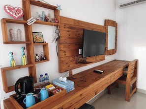 Superior Room | In-room safe, desk, free WiFi - Home 21 Bali (Denpasar)