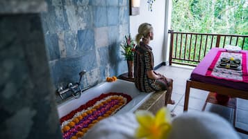 Couples treatment room(s), body treatments, hot stone massages