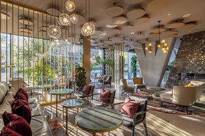 2 bars/lounges - InterContinental Ljubljana by IHG (Ljubljana)