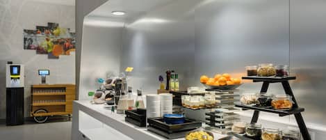 Dagelijks ontbijtbuffet (EUR 15 per persoon)