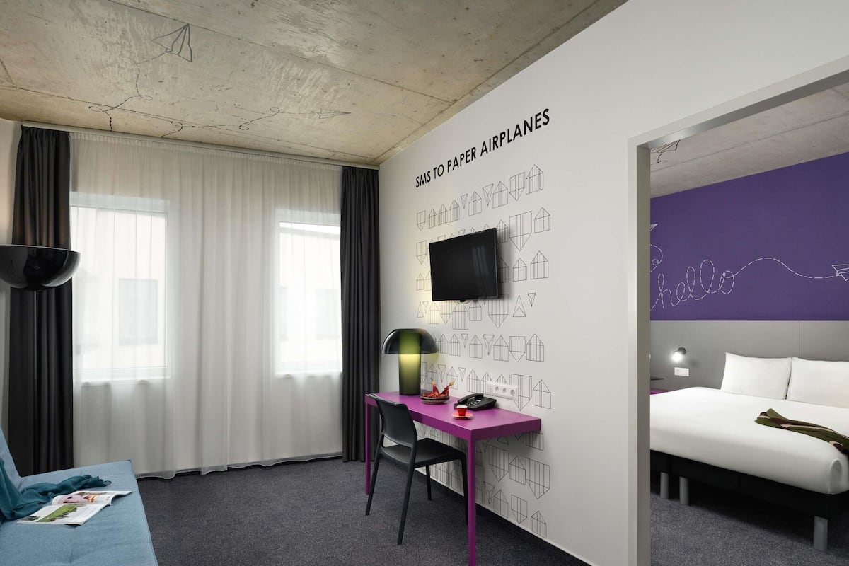 1 Schlafzimmer, Allergikerbettwaren, Zimmersafe, Schreibtisch