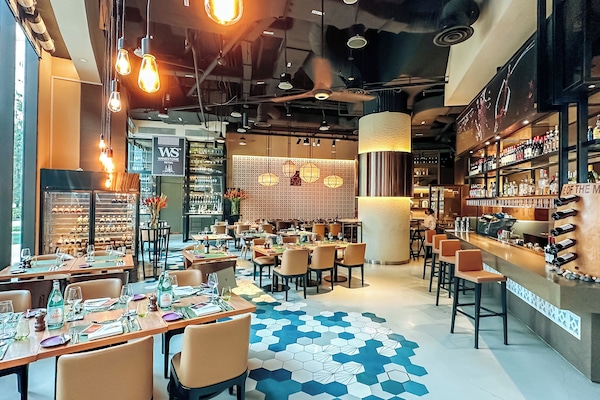 Lunch and dinner served, Mediterranean cuisine