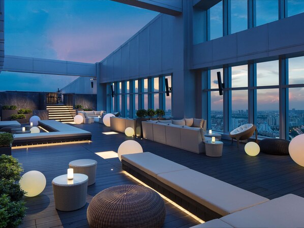 Bar (on property) - Sofitel Foshan (Foshan)