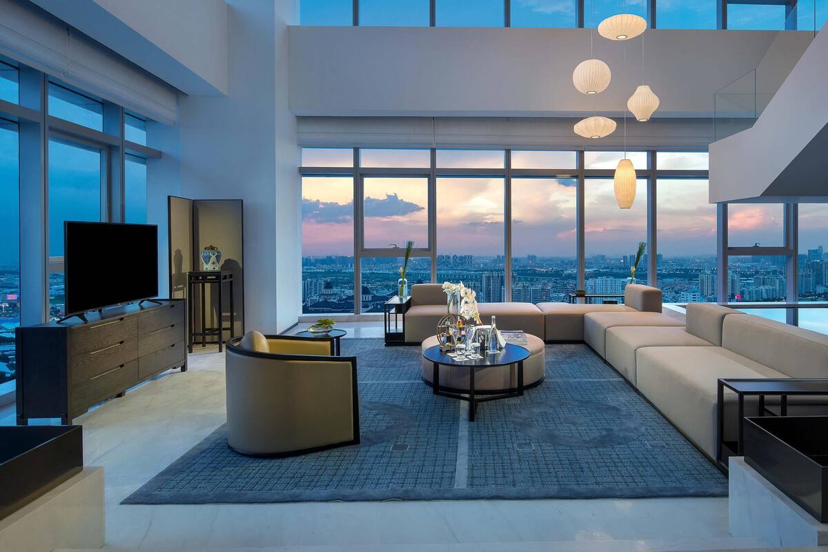 Presidential-Suite, 1 King-Bett