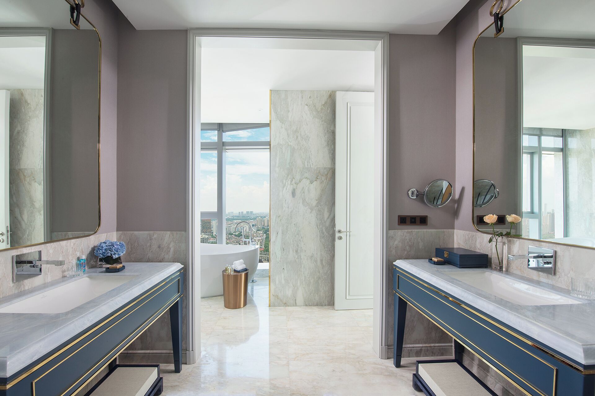 junior suite, 1 king bed, club lounge access | bathroom | separate bathtub and shower, rainfall showerhead, designer toiletries