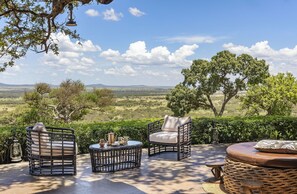 Bar en bord de piscine