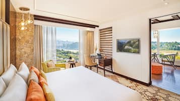 Suite (Vivanta) | Premium bedding, minibar, in-room safe, desk