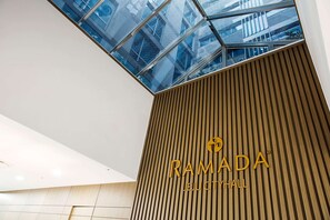 Lobby - Ramada Jeju City Hall (Jeju City)
