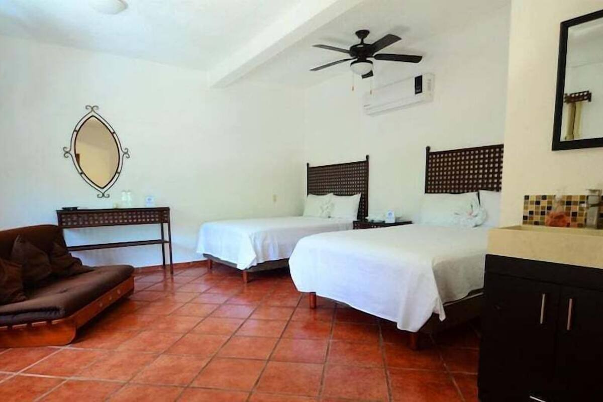 Standard Room Ocean View | Bügeleisen/Bügelbrett, kostenloses WLAN