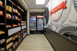 Snack bar