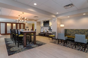 Lobby - Hampton Inn Brighton (Brighton)