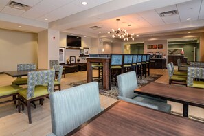 Lobby - Hampton Inn Brighton (Brighton)