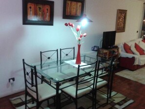 Standard Apartment, 3 Bedrooms, 2 Bathrooms | Living area