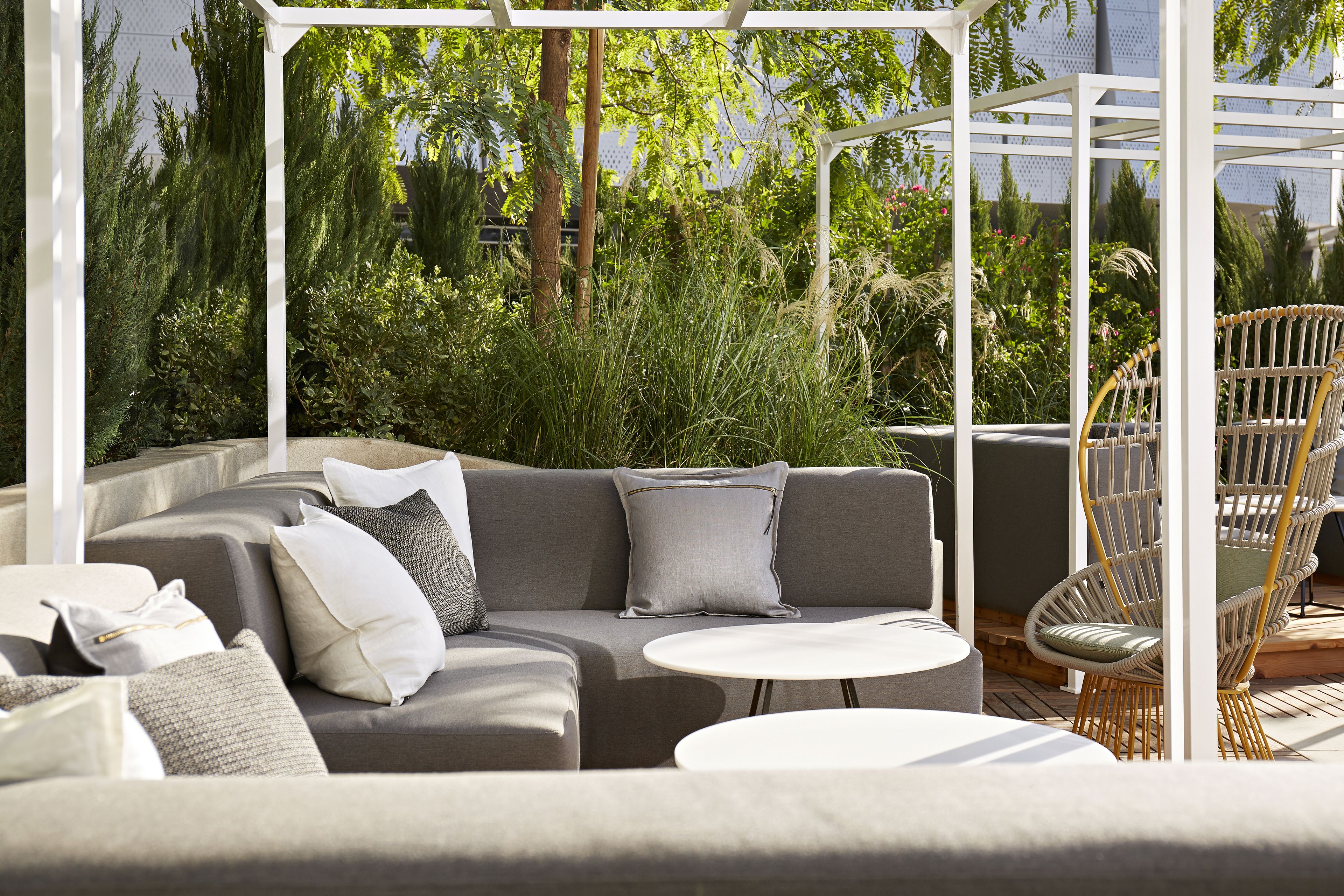 outdoor pool, pool cabanas (surcharge), pool umbrellas