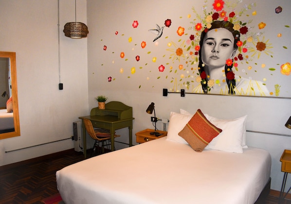 Quarto casal standard | Wi-Fi de cortesia, roupa de cama