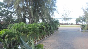 Unclassified image, 2 of 75, button - Captain Cook Apartments (Nuku'alofa)