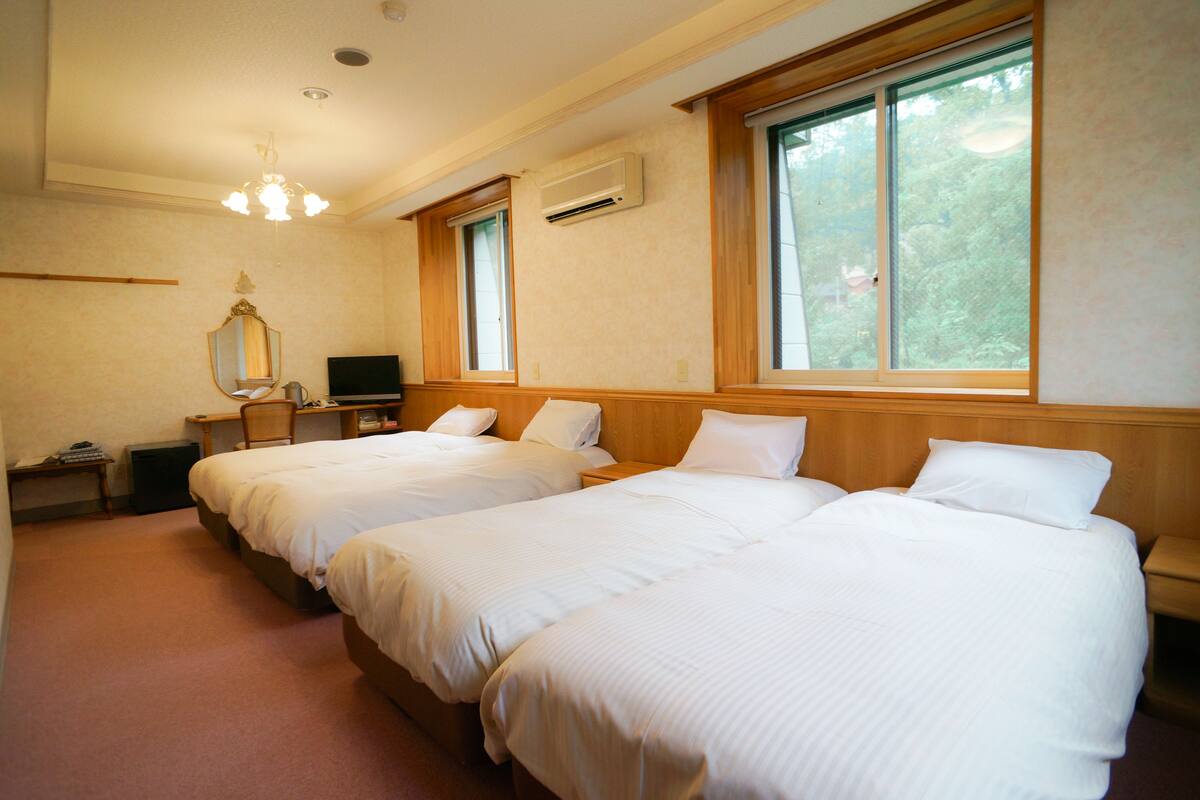 Quadruple Room, 4 Bedrooms, Annex Building | WiFi (free)