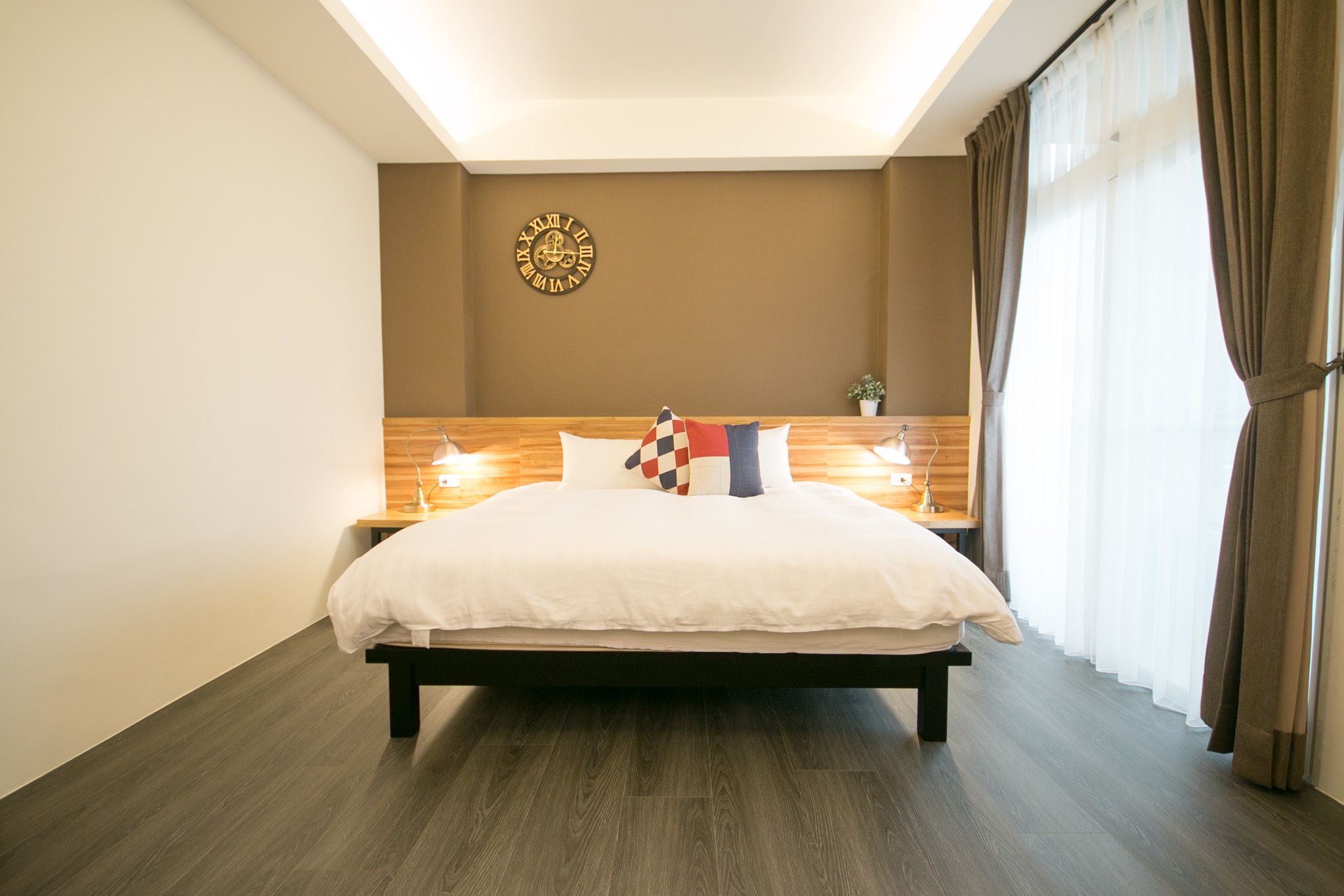 Classic Double Room, 1 Bedroom, River View | Rollaway beds, free WiFi, bed sheets