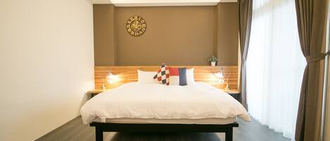 Classic Double Room, 1 Bedroom, River View | Rollaway beds, free WiFi, bed sheets