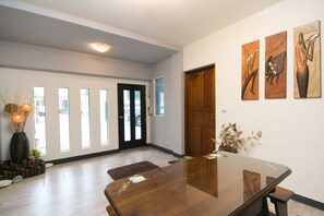 Family Room, 1 Bedroom, Ground Floor | Living area | Flat-screen TV - Skyview Guesthouse (Ji'an)