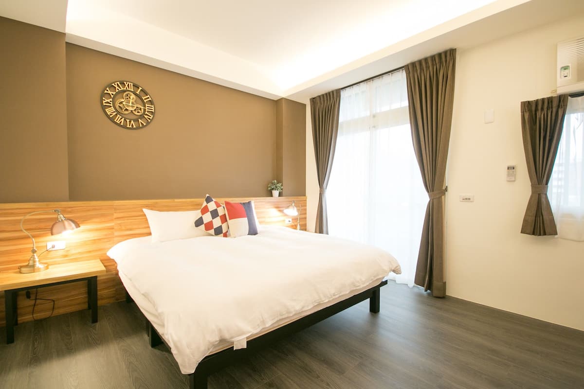 Classic Double Room, 1 Bedroom, River View | Rollaway beds, free WiFi, bed sheets