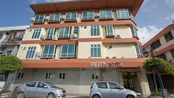 ์๋ฐ ์์ค ์ ๋ฉด