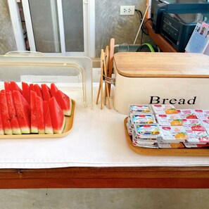 Free daily self-serve breakfast