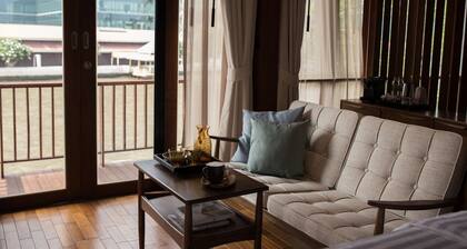 CHANN Bangkok-Noi
