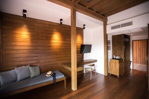 LCD TV - CHANN Bangkok-Noi (Bangkok)