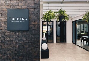 Restaurant - Theatre Residence (Bangkok)