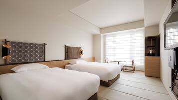 Japanese Style Room (Premiere Twin) | Premium bedding, in-room safe, desk, blackout curtains