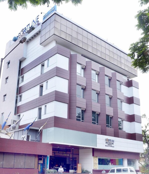 Exterior - Lemon Tree Hotel Centre Point Jamshedpur (Jamshedpur)