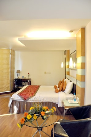 Chambre Deluxe, 1 chambre | Literie de qualité supérieure, minibar, coffres-forts dans les chambres