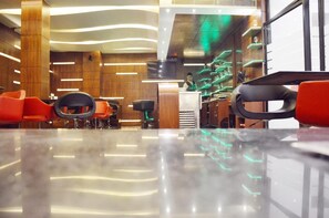 Lobby - Lemon Tree Hotel Centre Point Jamshedpur (Jamshedpur)