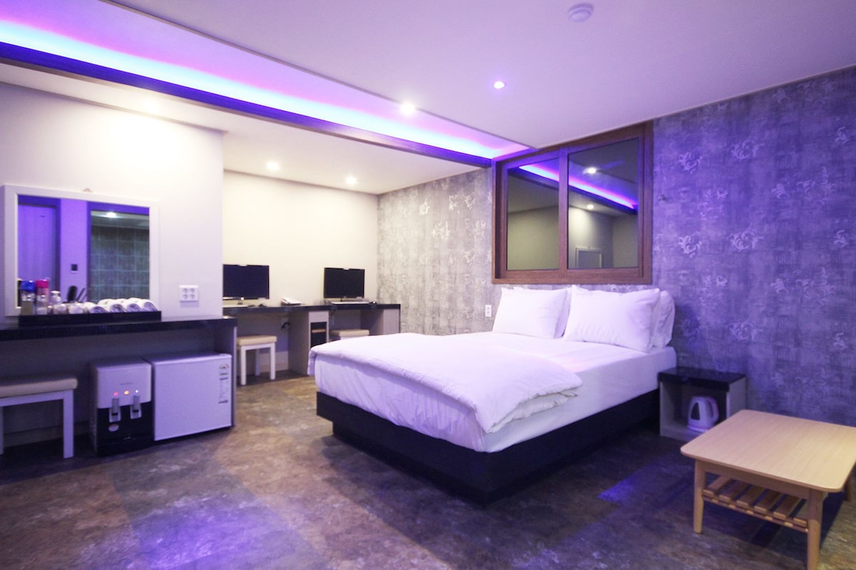 Ropa de cama de alta calidad y wifi gratis