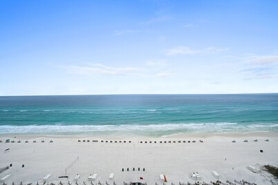 SunDestin Beach Resort by Panhandle Getaways