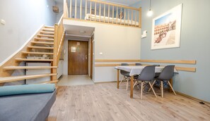 Apartment (Dietla 63/15 Street) | In-room dining