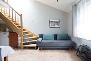 Apartment (Dietla 63/14 Street) | Wohnbereich | Flachbildfernseher