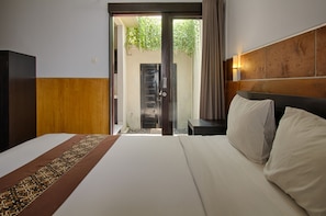 1 quarto, frigobar, individualmente decorados