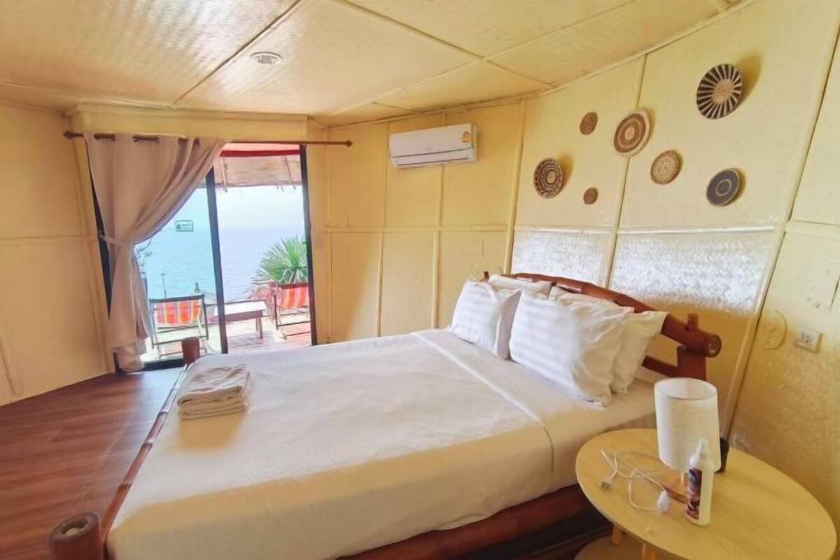 1 kamar tidur, tirai kedap cahaya, Wi-Fi gratis, dan seprai linen