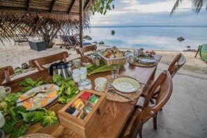 Free daily continental breakfast - Le Coconut Lodge (Rangiroa)