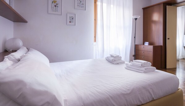 アパートメント (1 Bedroom) | 1 室のベッドルーム、アイロン / アイロン台、ベビーベッド、WiFi (無料)