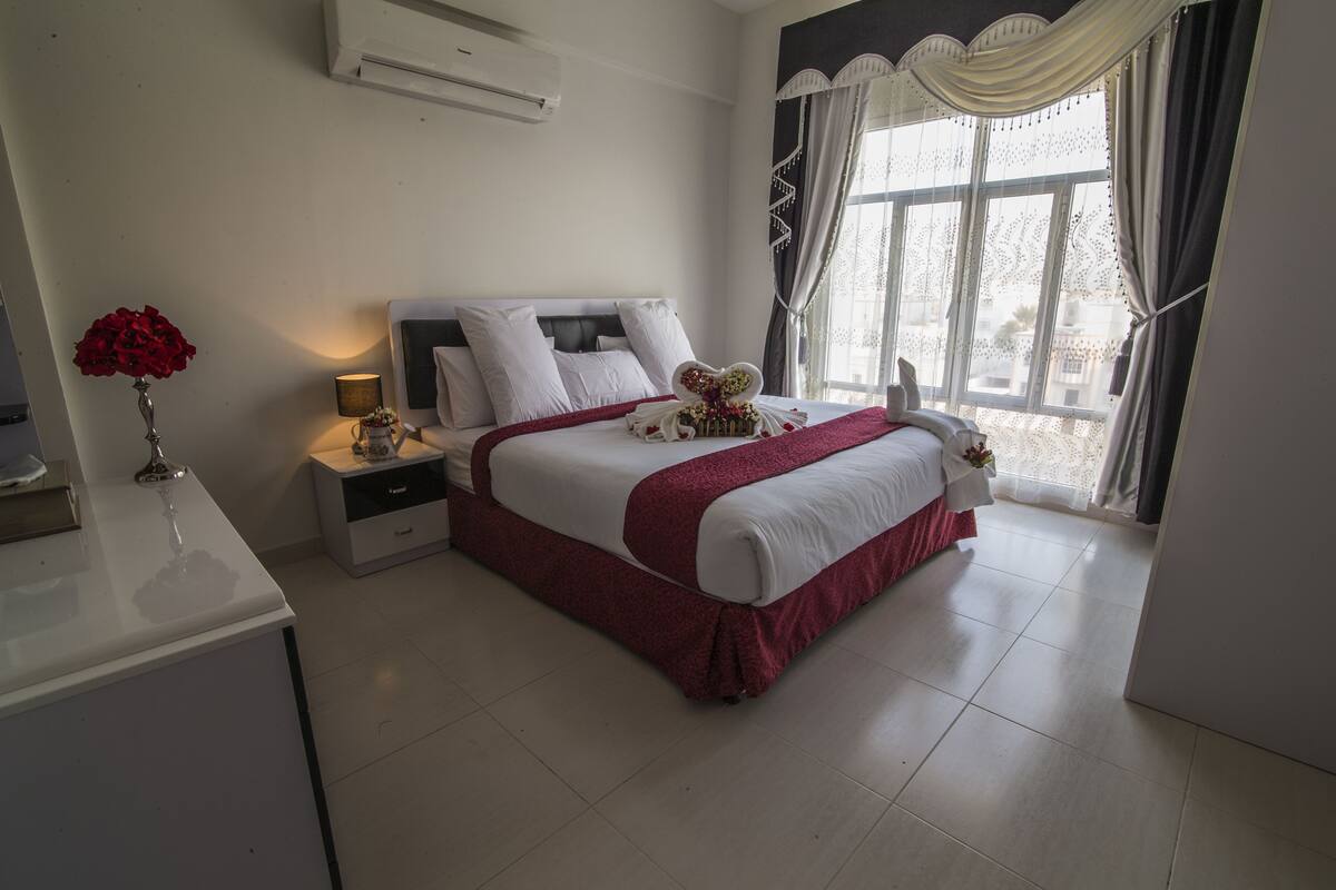 Standardzimmer, 1 King-Bett | Schreibtisch, Bügeleisen/Bügelbrett, Zustellbetten, kostenloses WLAN
