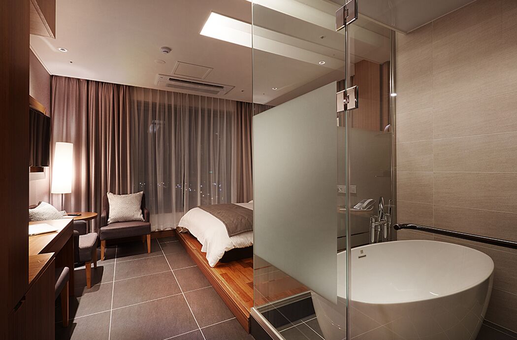 superior double room, 1 double bed | 1 bedroom, in-room safe, desk, blackout curtains