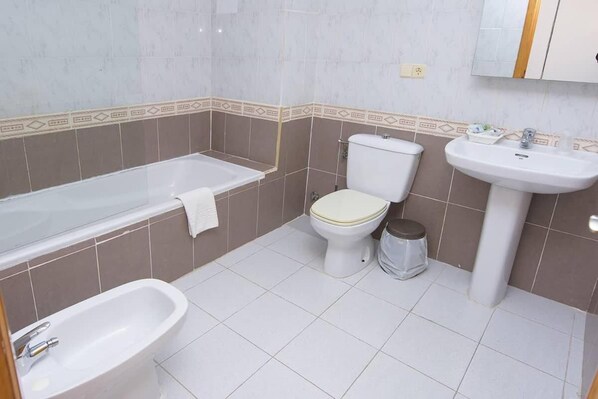 Bathroom - Pensión Felipe (Carboneras)