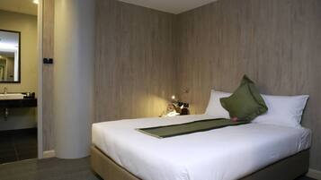 Caja de seguridad en la habitación, wifi gratis y ropa de cama